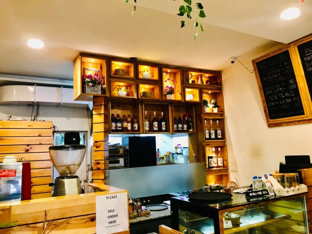  Yi Cafe & Co-working, Pathankot